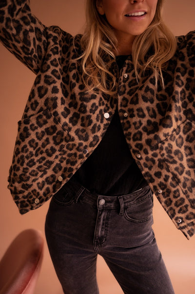 Emílie | Módní bunda s leopardím vzorem